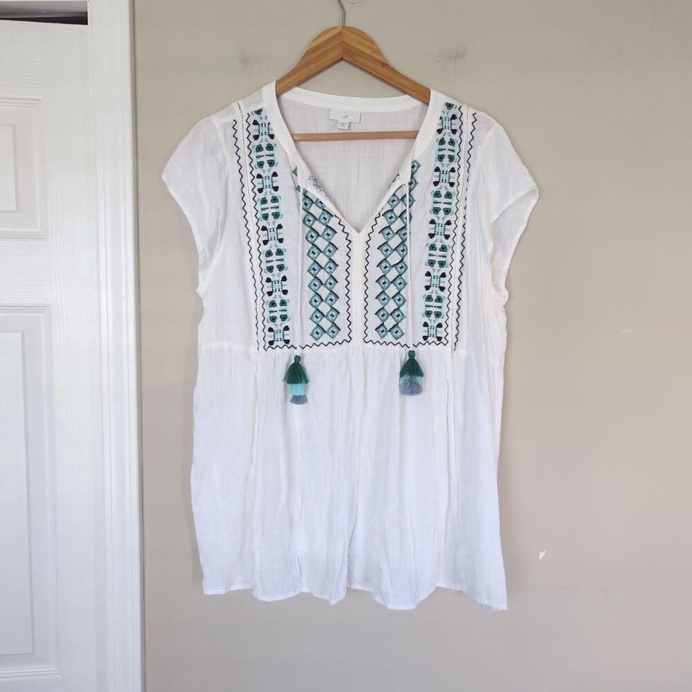 J Jill Embroidered White Boho Tassel Short Sleeve Top Split V Neckline XL Petite